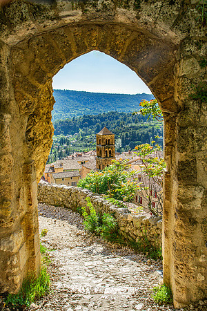 Moustiers