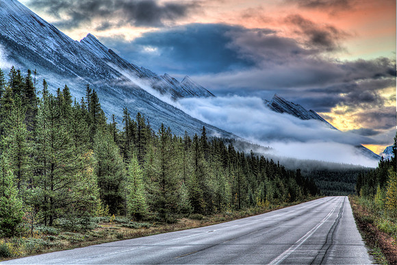 Glorious Dawn, Icefields Parkway