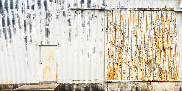 Barn Doors, Johnson City