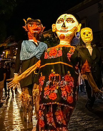 Dia de los Muertos Parade