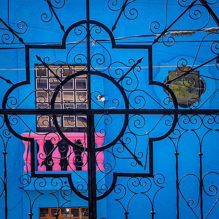 Cholula, Gate and Blue Wall