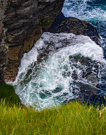 Wave Sequence, Kilkee Cliffs