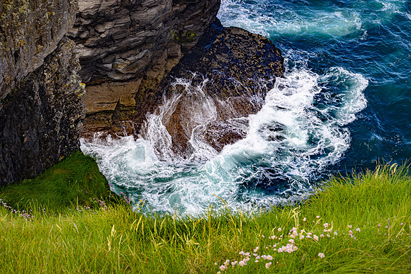 Wave Sequence, Kilkee Cliffs
