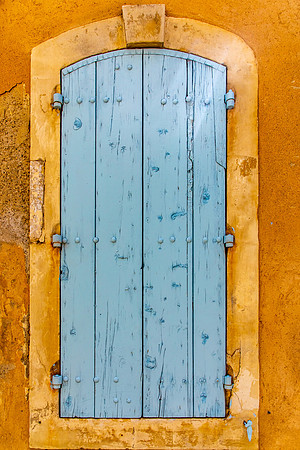 Arles