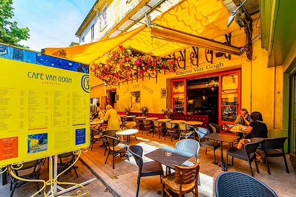 Arles