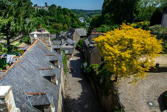 Dinan