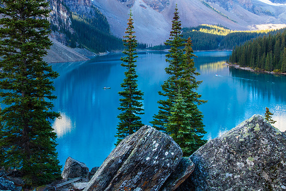 Moraine Lake, Canoes