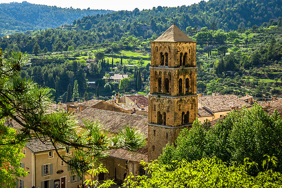 Moustiers