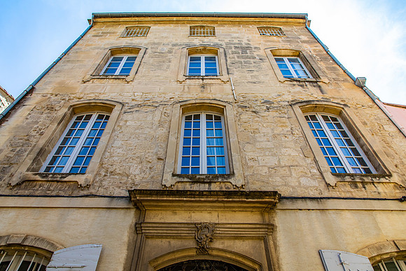 Arles