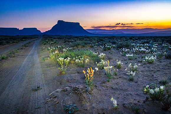 Hanksville, Factory Butte