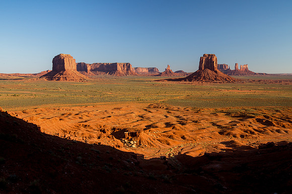 Monument Valley, Shadows and Monuments