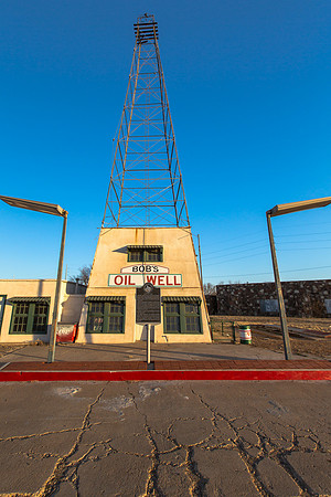 Bob's Oil Well, Derrick, Matador