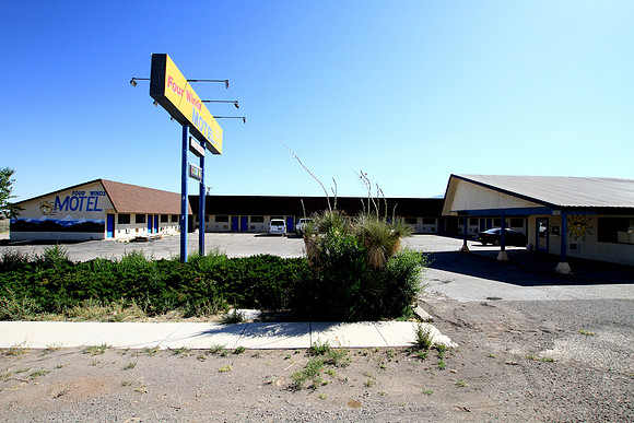 Four Winds Motel, Carrizozo, NMex