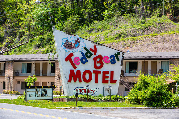 Teddy Bear Motel, Cherokee, North Carolina