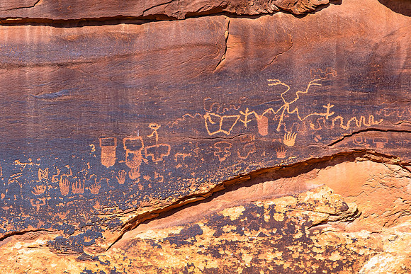 Petroglyophs, Near Sand Island