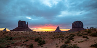 Sunrise Panorama, Monument Valley