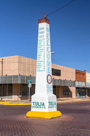 Tulia Townsquare Obelisk